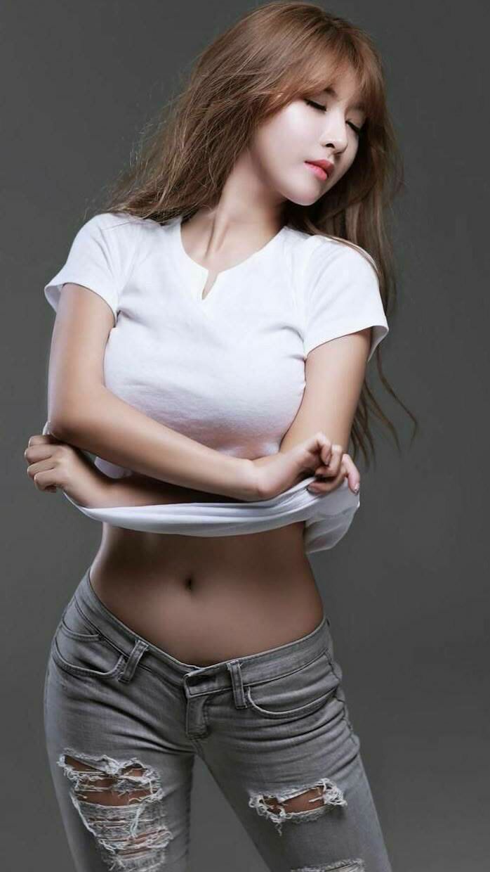 乔治·巴尔：他不仅能在防线上阻挡对手，还能通过精准的传球带动进攻