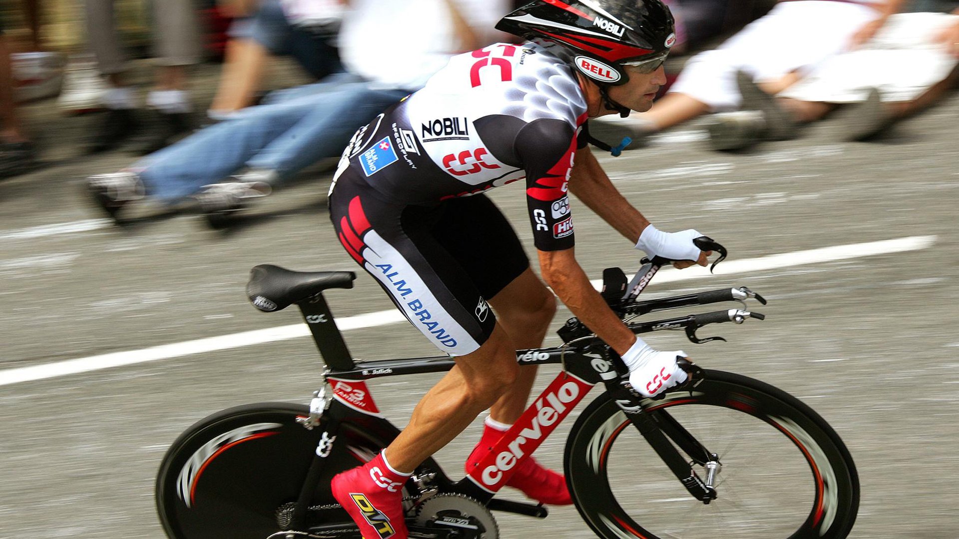 全国游泳冠军赛女子仰泳决赛 彭旭玮后程发力逆袭摘金